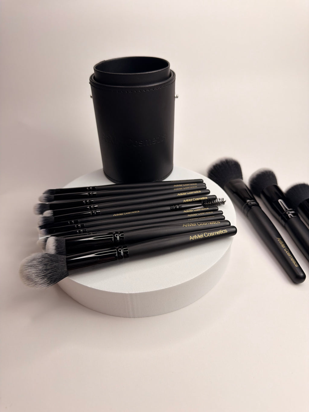 AriMel Muse Brush Collection