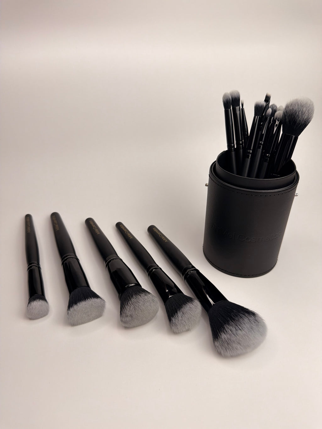 AriMel Muse Brush Collection